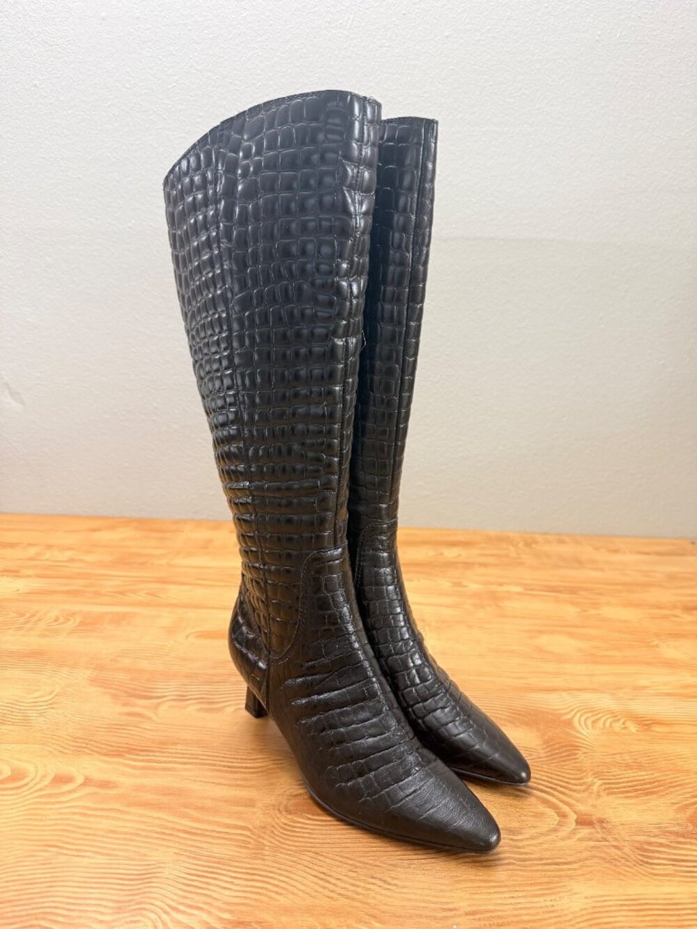 Naturalizer Deesha Knee-High Boot Size 5 - 1390